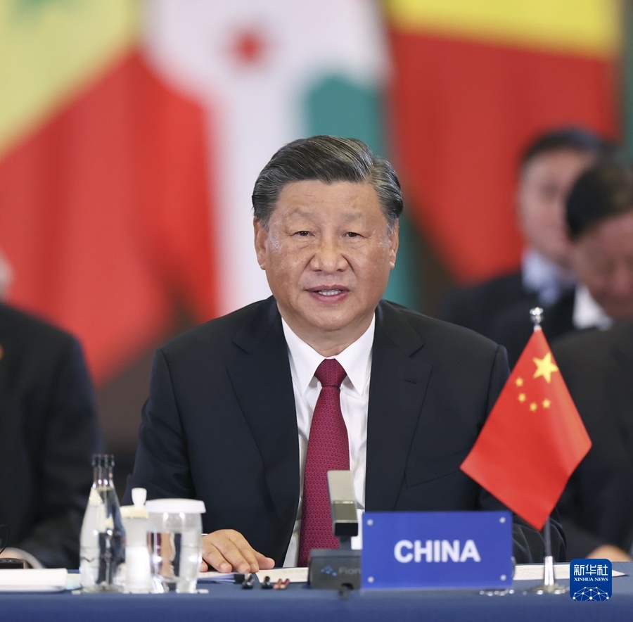 習近平在中非領(lǐng)導人對話會上的主旨講話.jpg